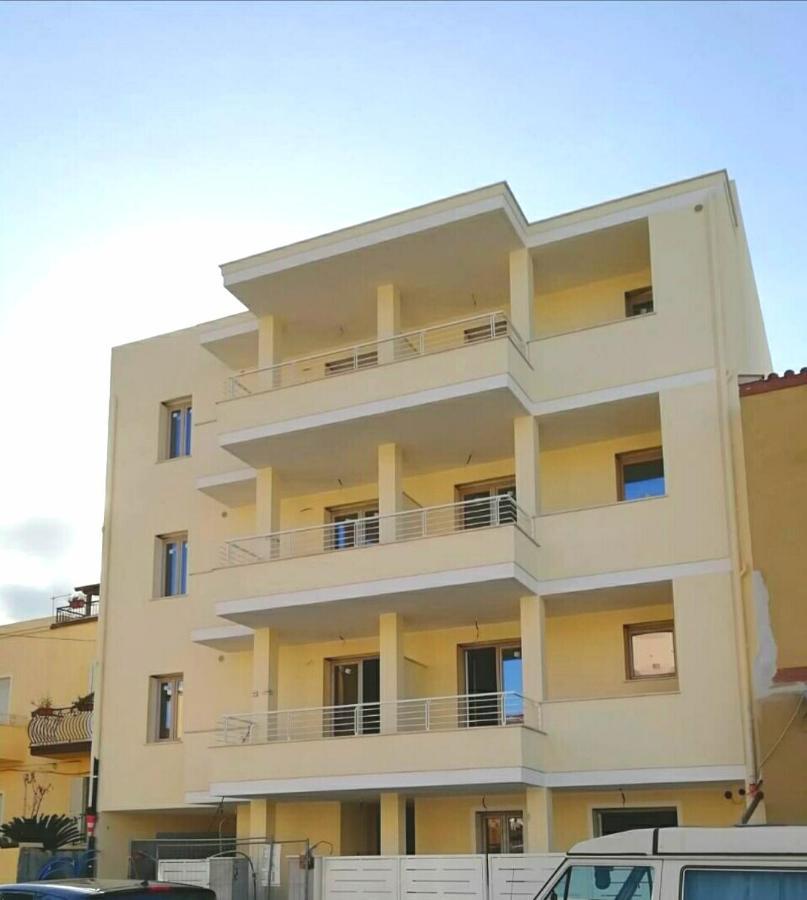 Skyfive Earth Apartment