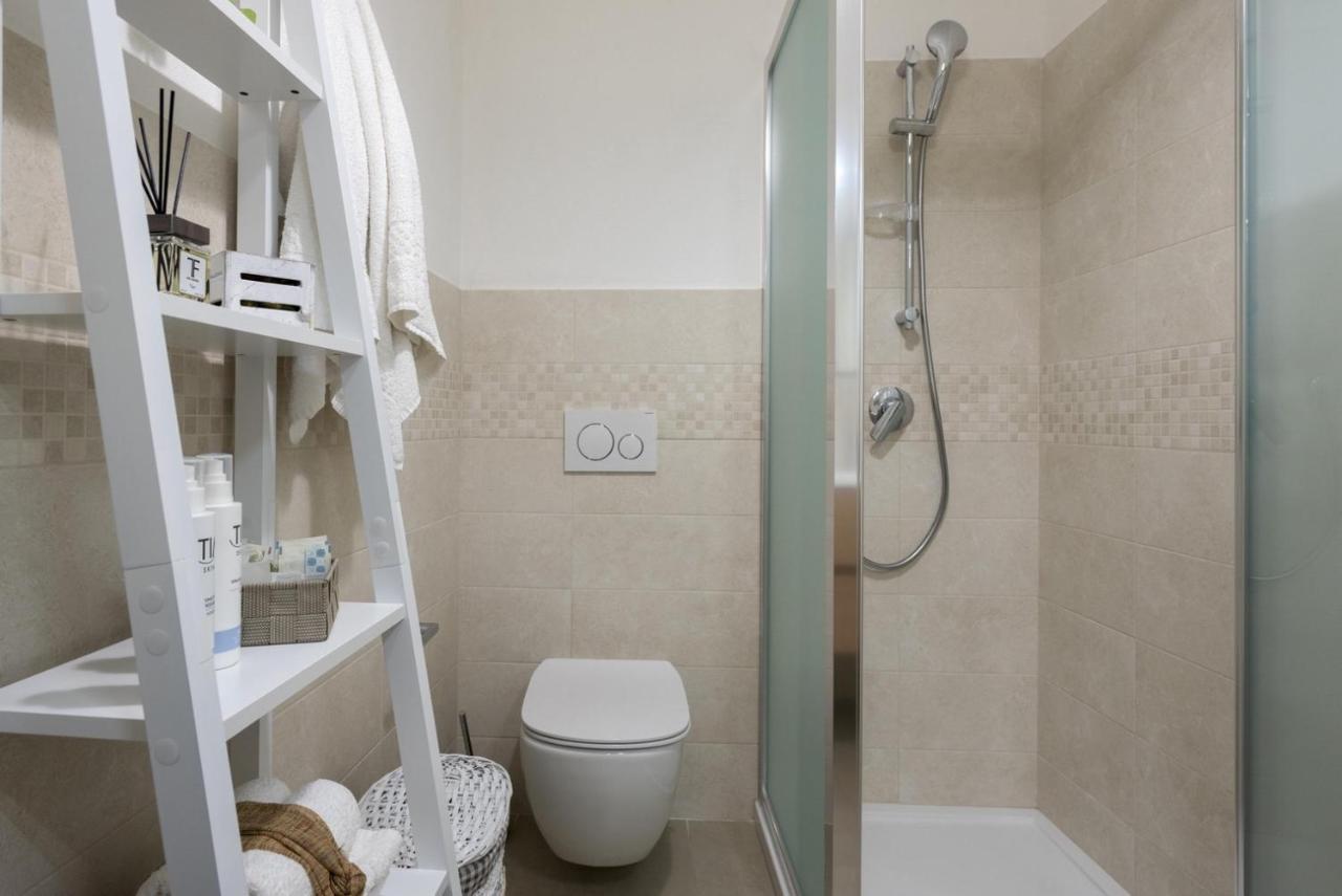 Skyfive Earth Apartment